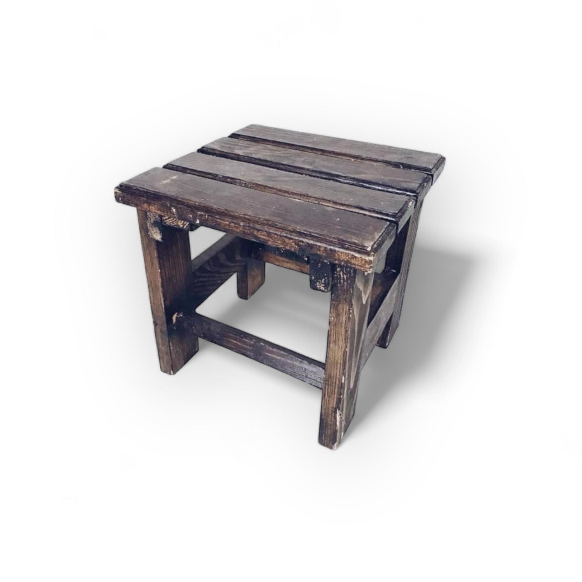 Табурет малий темне дерево ST-019