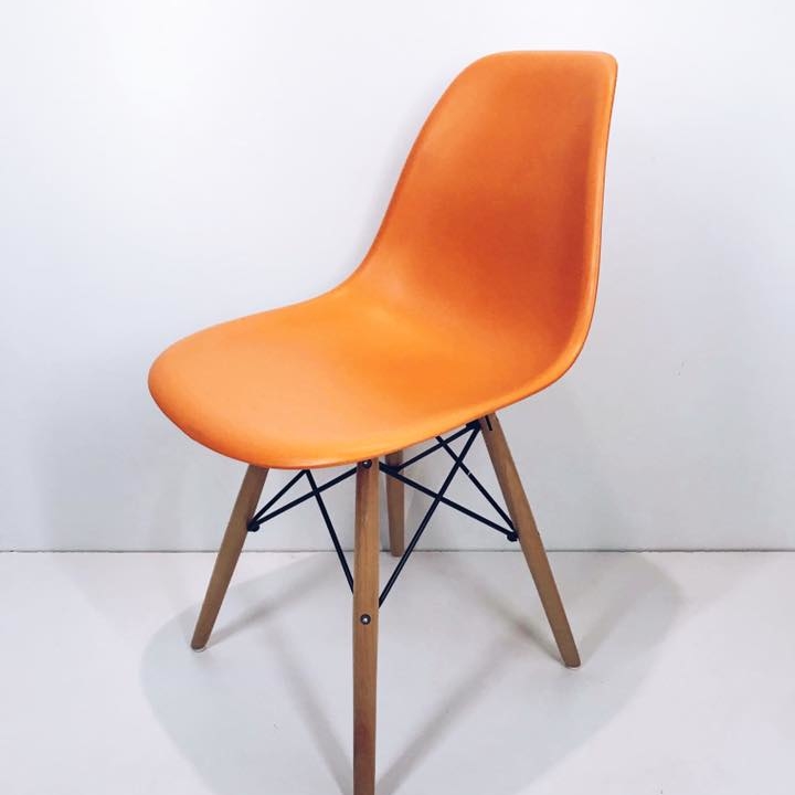 Стілець DSW оранж пластик/дерево ST-039