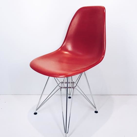 Стілець DSW червоний пластик/метал ST-038