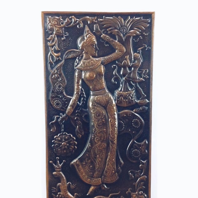 Панно Царівна чеканка мідь AR-095