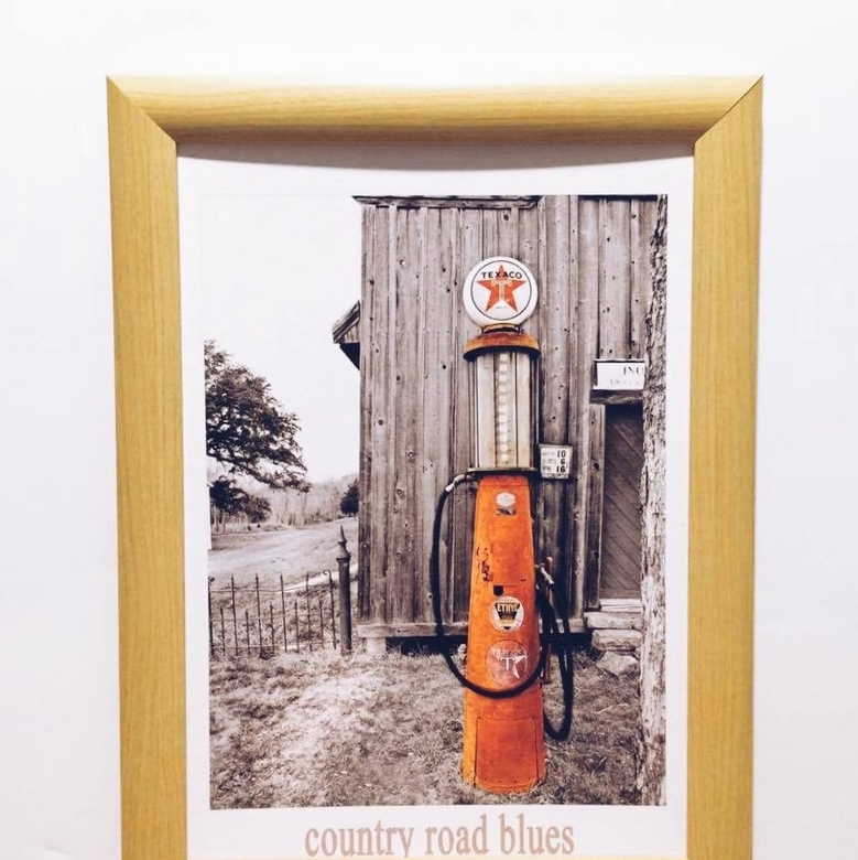 Постер ретро бензоколонка в рамі AR-106
