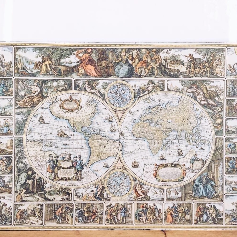 Мапа півкуль вінтажна на планшеті AR-129