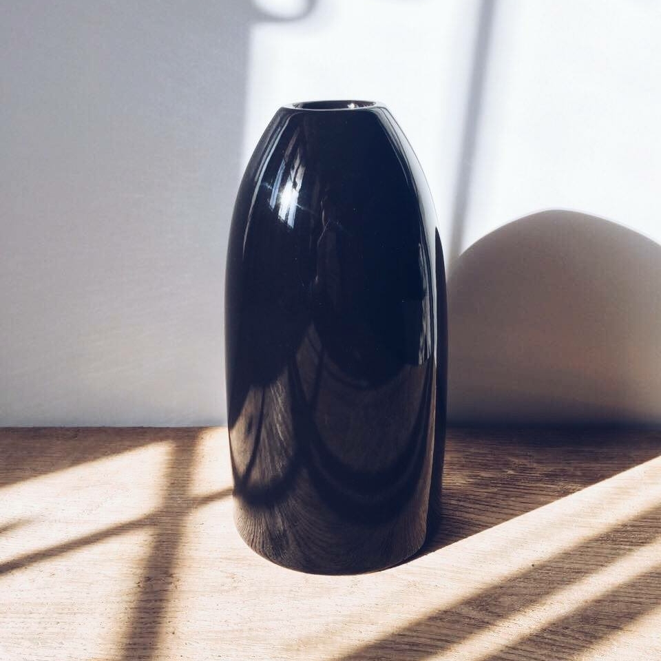 Ваза чорна 20 кераміка VA-057