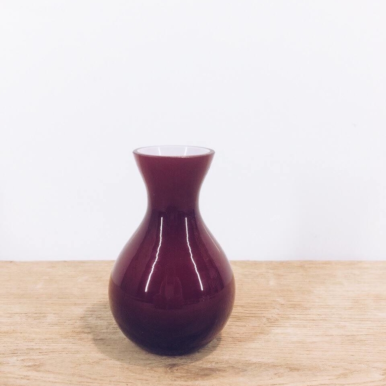 Ваза червона скло VA-082