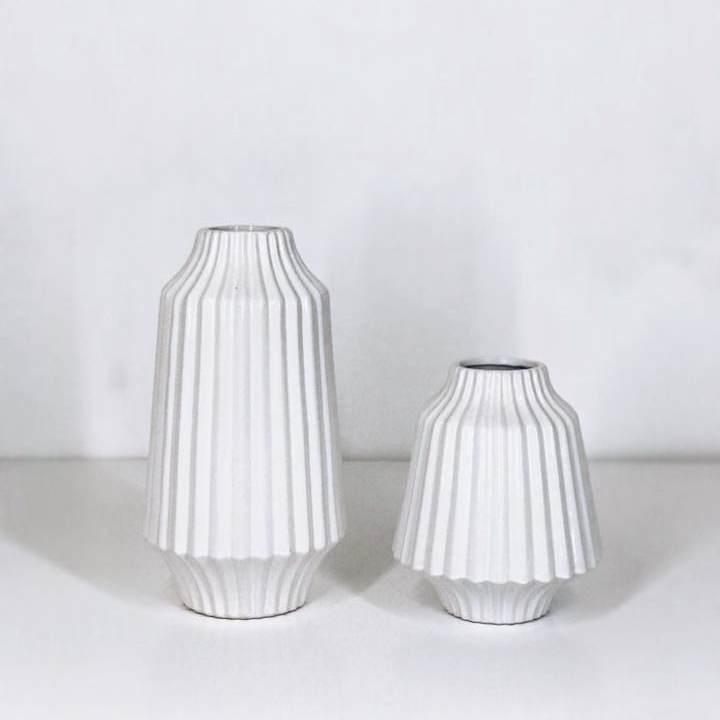 Ваза біла "гофре" кераміка VA-106