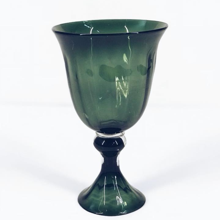 Ваза на ніжці зелене скло VA-113