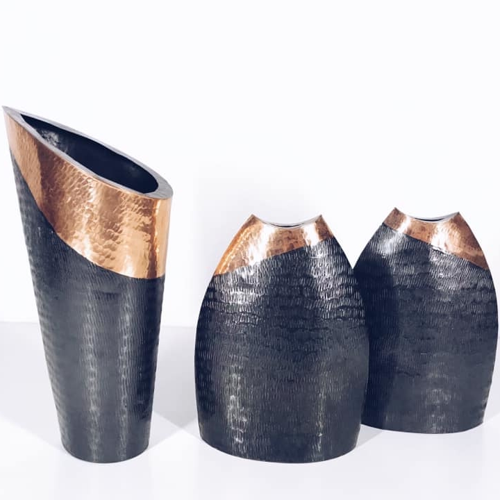 Ваза метал чорний/мідь VA-151