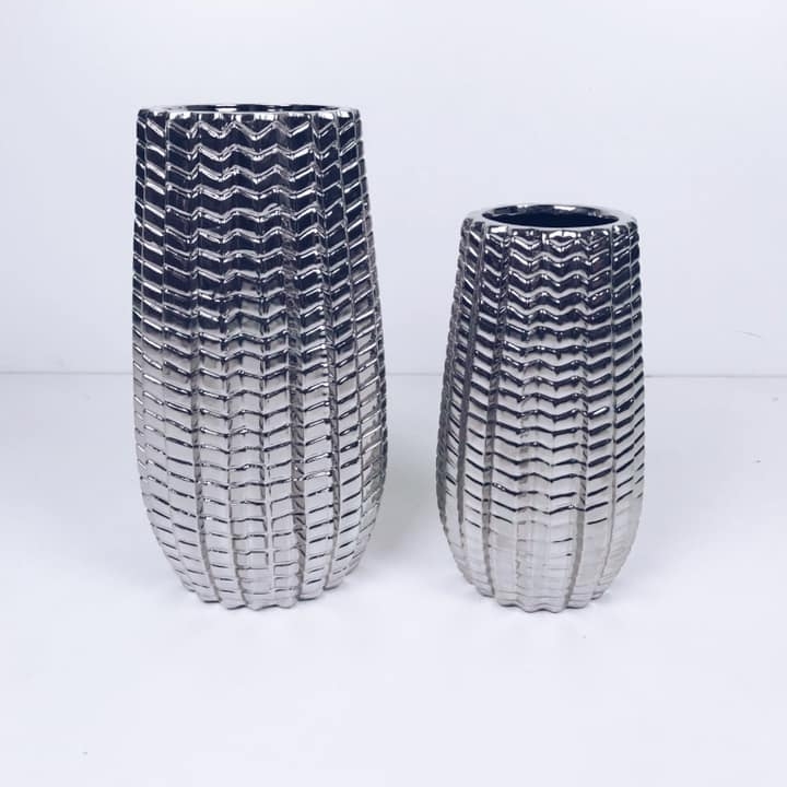 Ваза рельєф зигзаг кераміка срібло VA-165