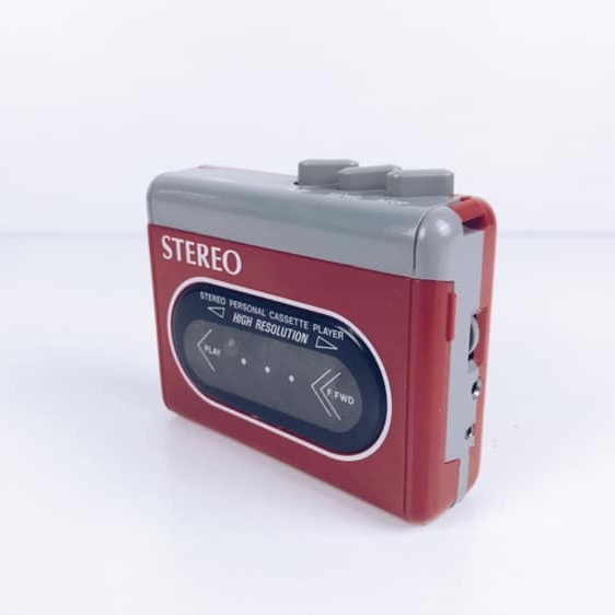 Плеєр касетний червоний AU-027