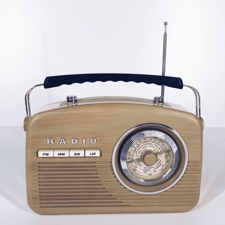 Радіо в ретро стилі беж FM-006