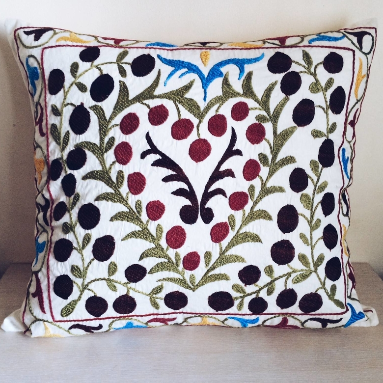Подушка декоративна схід вишивка квітковий орнамент PW-033