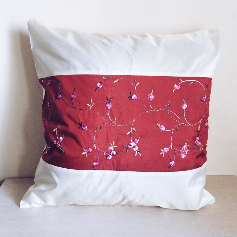 Подушка декоративна шовк азія вставки/вишивка PW-026