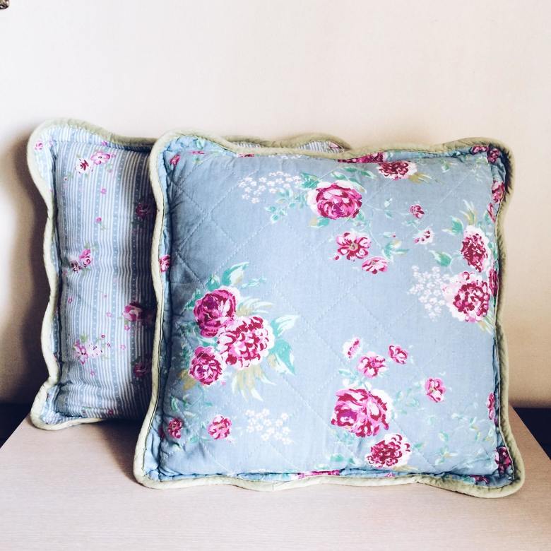 Подушка декоративна стьобана принт квіти PW-027