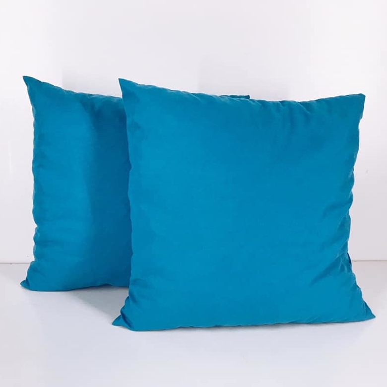Подушка декоративна яскраво-блакитний п/е PW-183