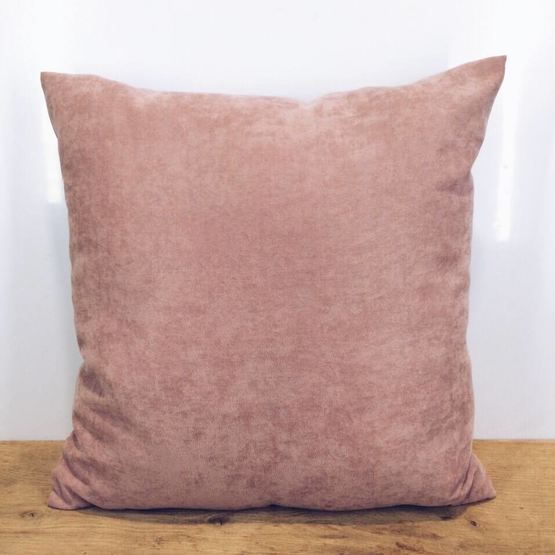 Подушка декоративна рожево-беж п/е PW-058