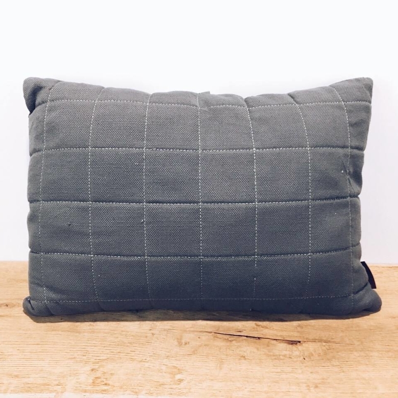 Подушка декоративна прямокутна стьобана сірий п/е  PW-074