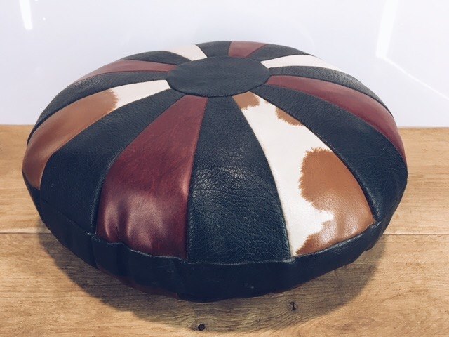 Подушка кругла шкіряна PW-084
