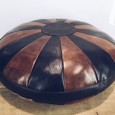 Подушка кругла шкіряна PW-084