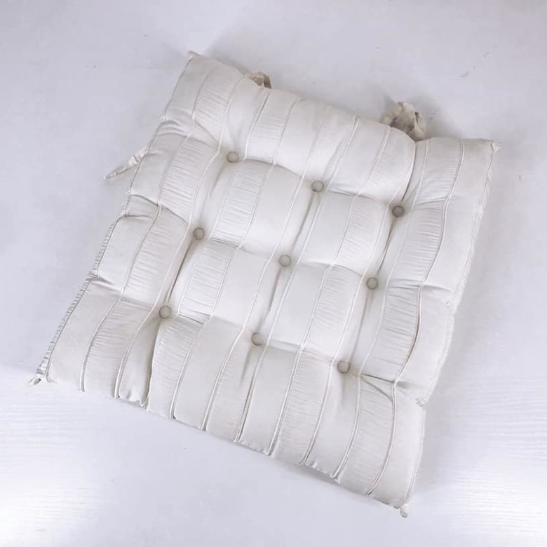 Подушка для сидіння стьобана біла PW-170