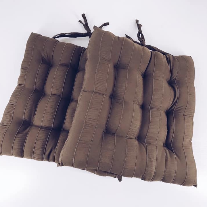 Подушка для сидіння стьобана коричнева PW-196