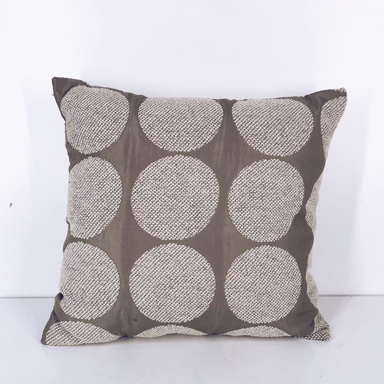 Подушка декоративна жаккард коло беж/коричневий PW-198
