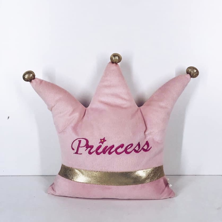 Подушка декоративна Корона рожеве хутро PW-162