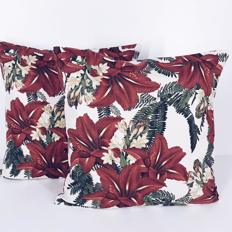 Подушка декоративна квіти бордо PW-143