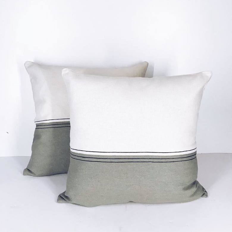 Подушка декоративна сірий/білий блок PW-130