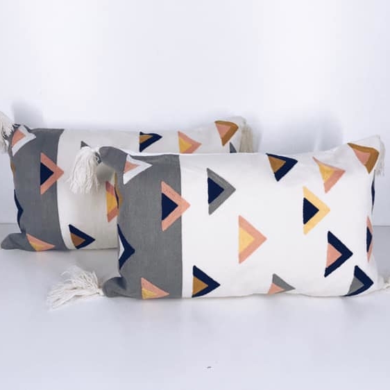Подушка декоративна прямокутна фактурні трикутники PW-152