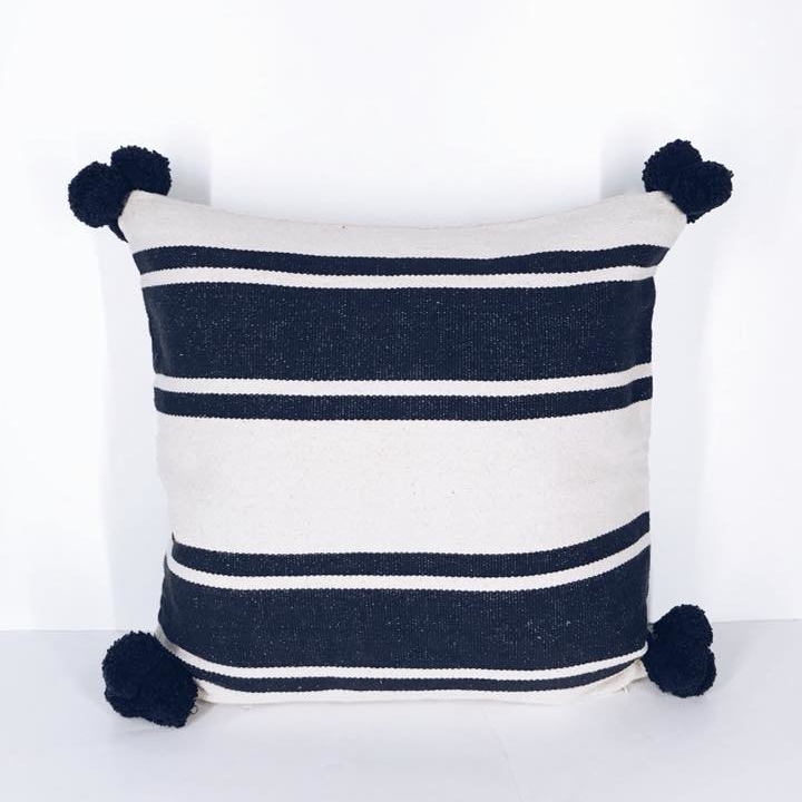 Подушка декоративна смуги різні чорний/білий PW-123