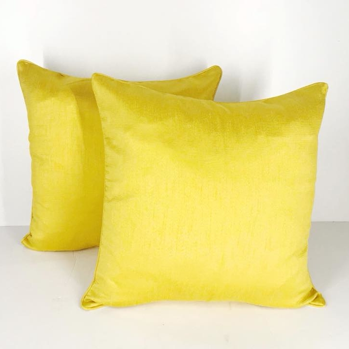 Подушка декоративна шовк лимонний PW-136