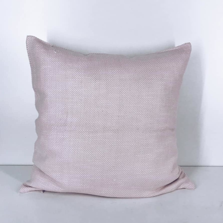 Подушка декоративна дрібна фактура блідо-рожевий PW-178