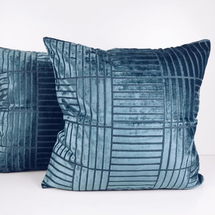 Подушка декоративна велюр фактура морська хвиля PW-268