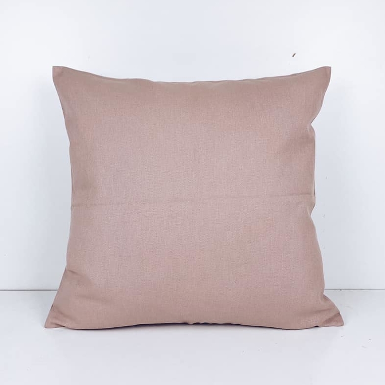 Подушка декоративна рожево-бежева PW-293