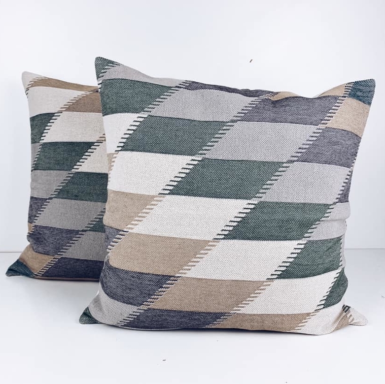 Подушка декоративна сірий/беж паралелограми PW-296