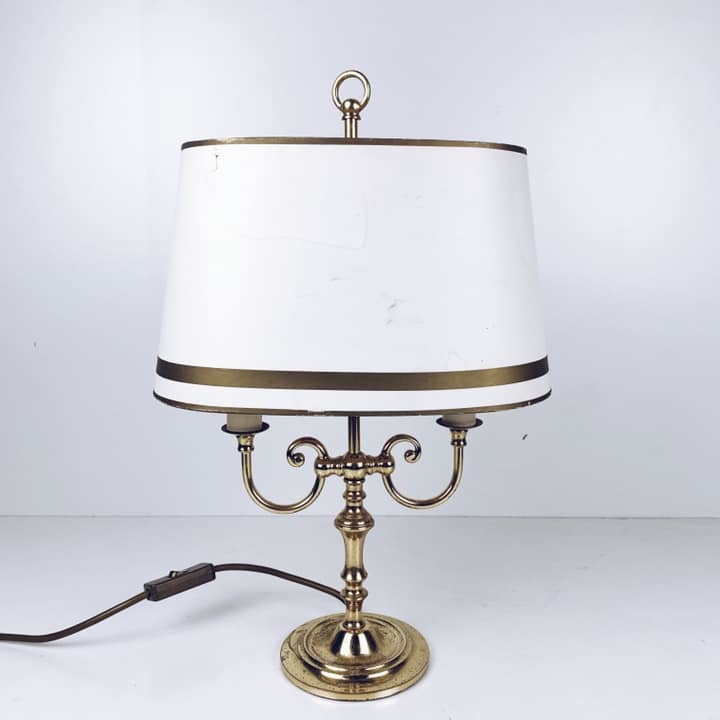 Лампа настільна вінтаж на 2 лампи база латунь абажур овальний білий LT-131