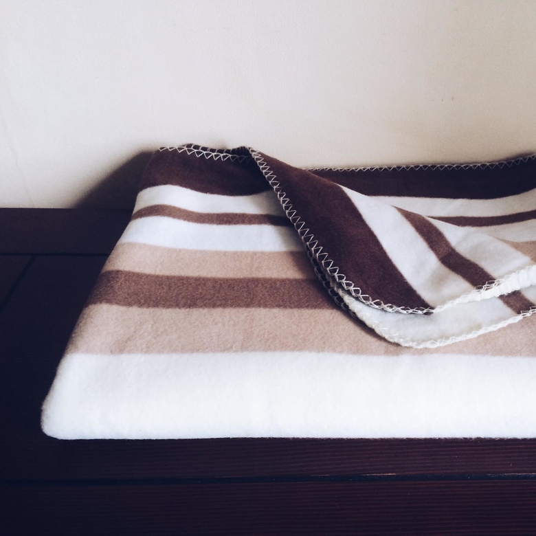 Плед фліс смуги беж/білий/коричневий WR-030