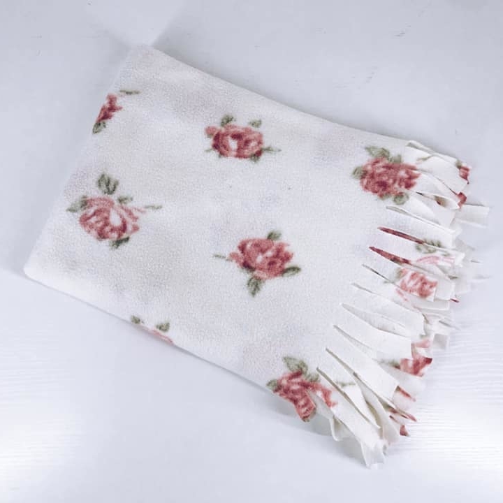 Плед фліс білий принт троянди WR-065