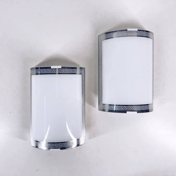 Світильник настінний напівкруглий біле скло LW-012