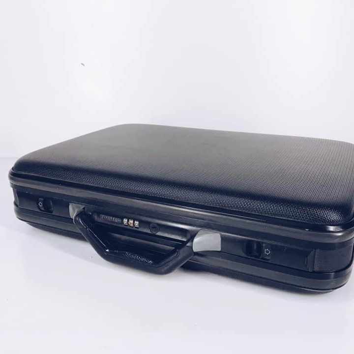 Валіза-дипломат чорний вінтаж VL-044