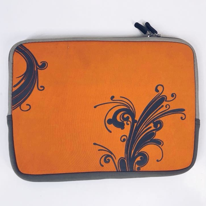 Чохол для ноутбука оранж MB-007