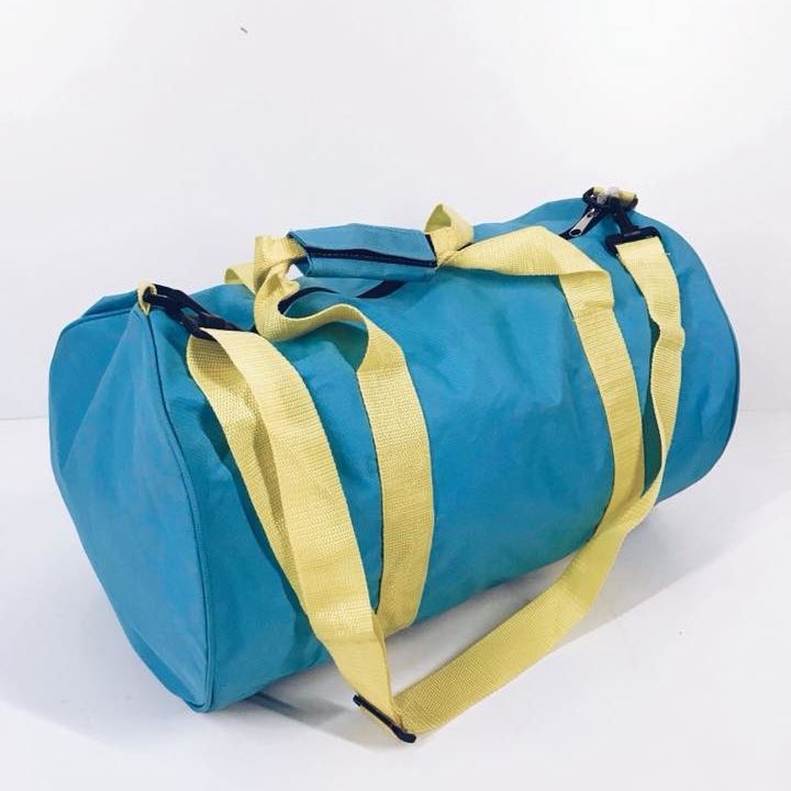 Сумка-труба спортивна яскраво-блакитна MB-010