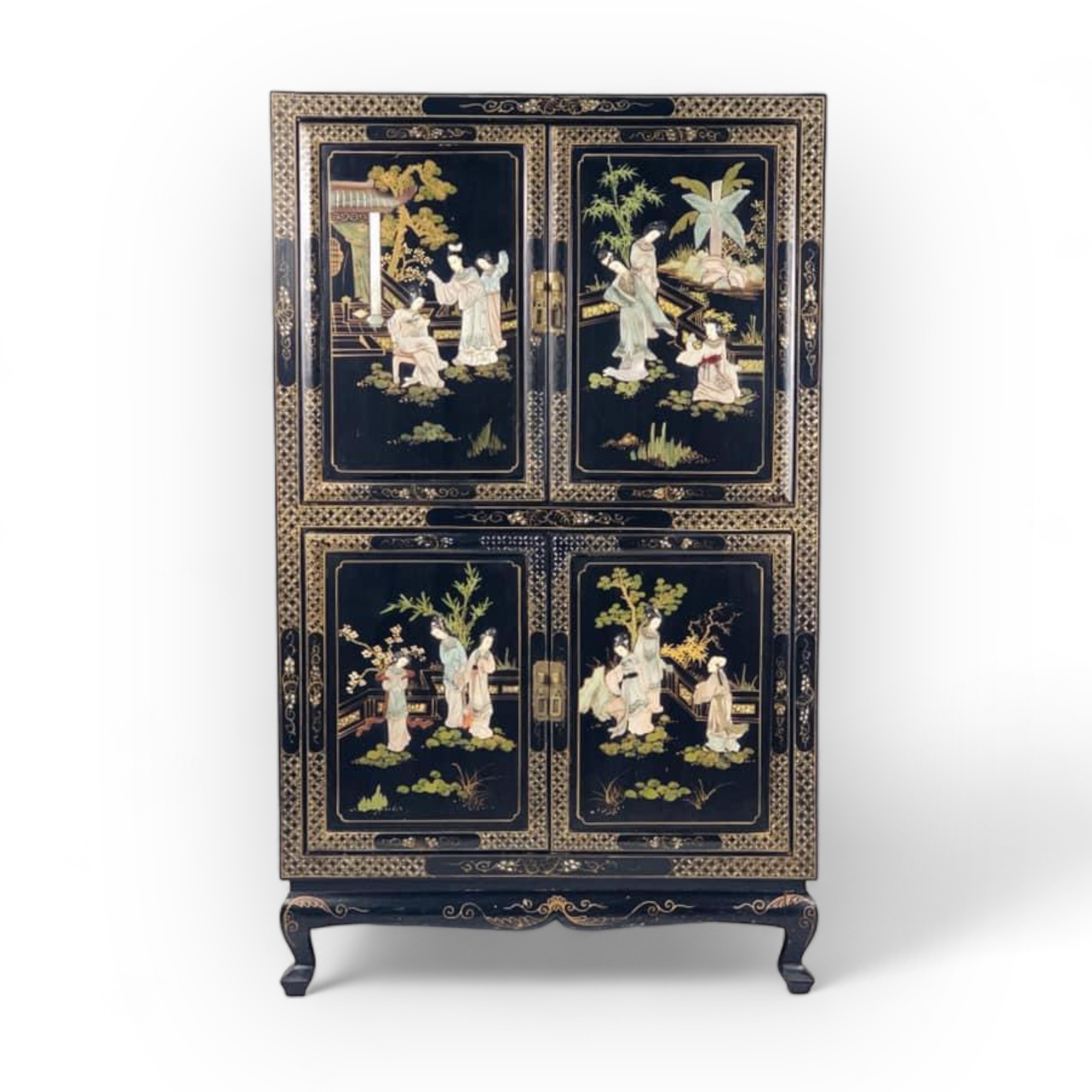 Шафа китайська вінтаж з рельєфним оздобленням SR-056