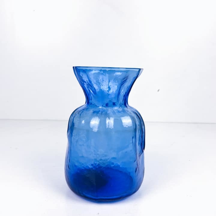 Ваза вінтаж художнє скло синє VA-315