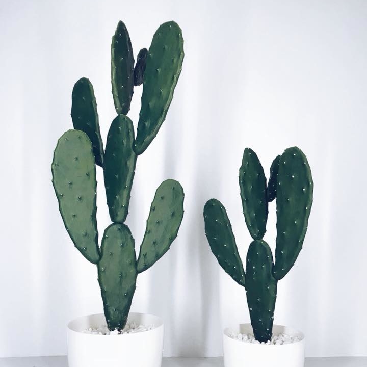 Кактус опунція штучний у білому вазоні FW-055
