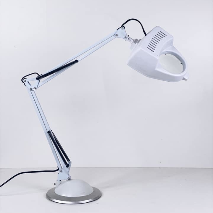Лампа настільна шарнірна біла з лупою  LT-177