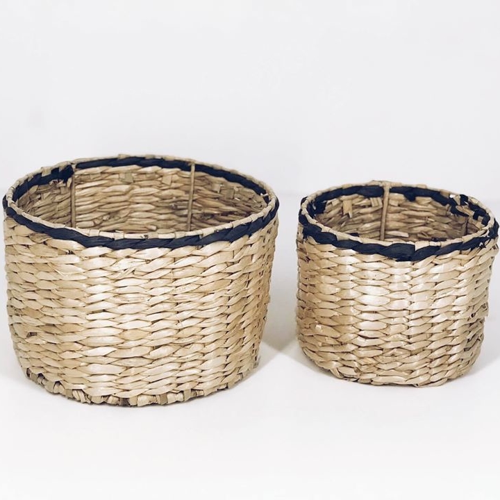 Кошик-кашпо з чорним кантом плетений очерет BA-081