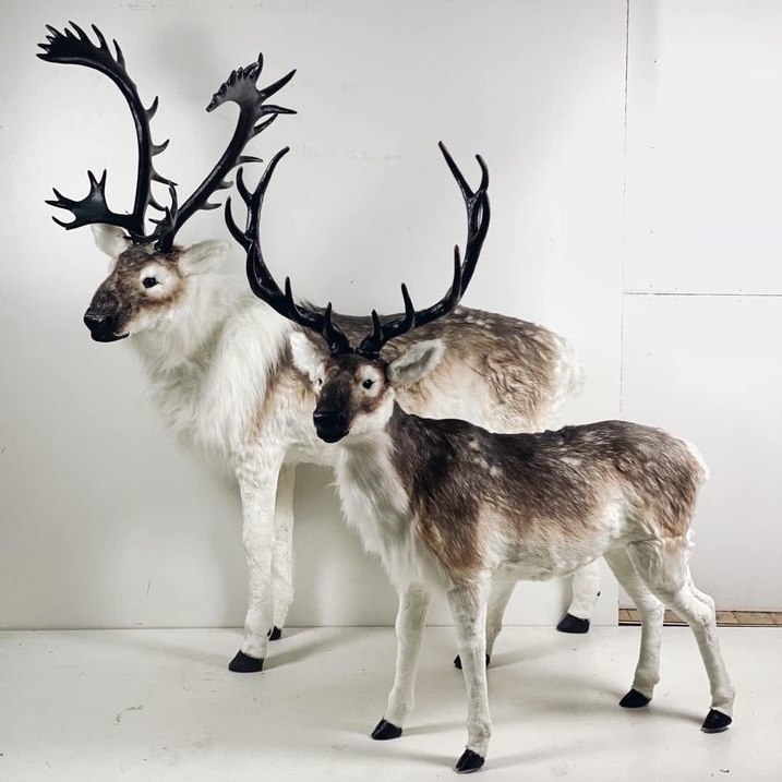 Олень північний фігура штучне хутро MU-007