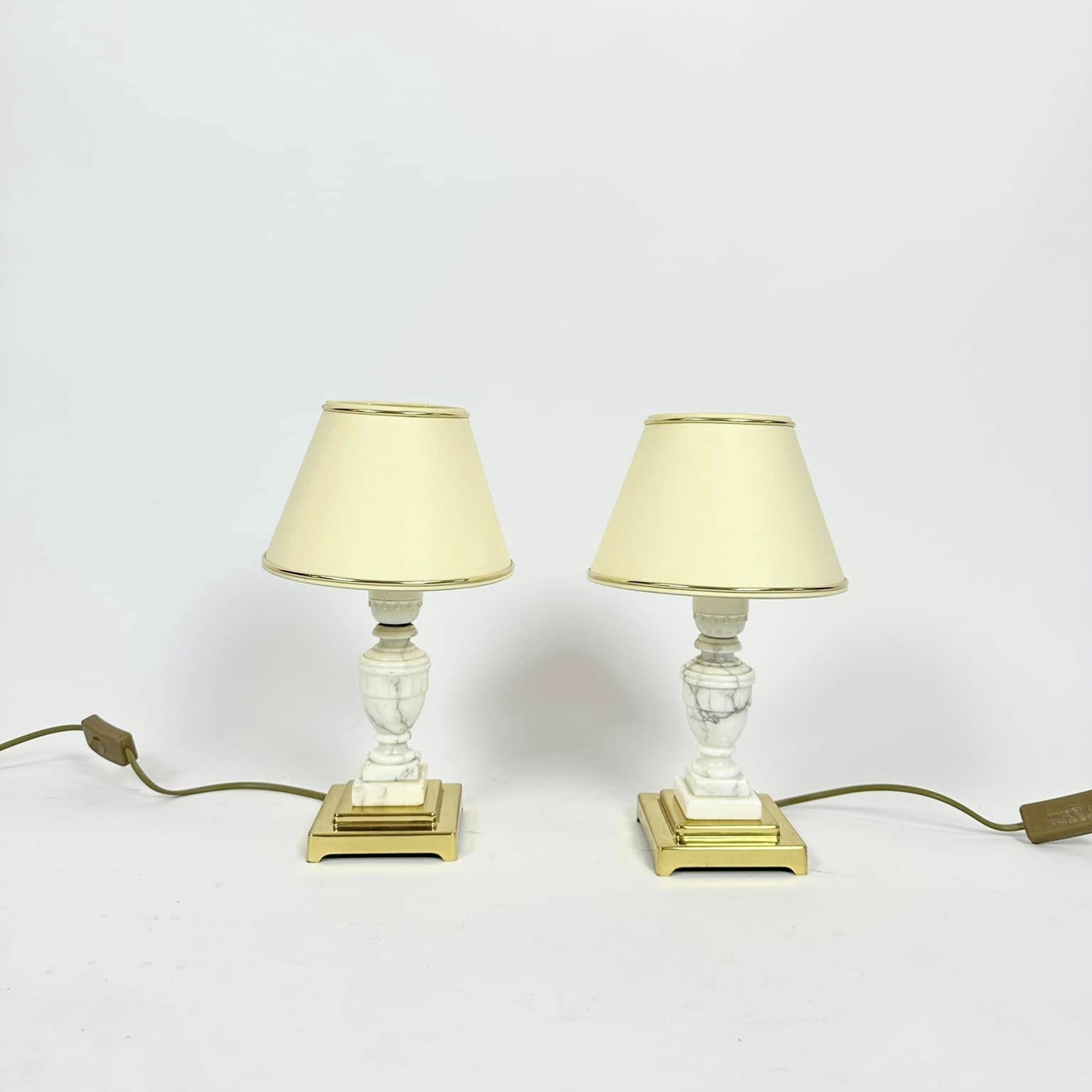 Лампа настільна мала вінтаж база мармур LT-162