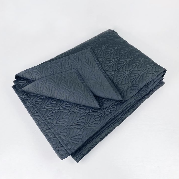 Покривало чорне стьобане WR-075